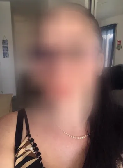 Anna, 39