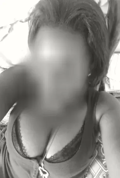 Elena, 35