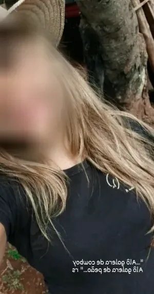 Elisa, 32