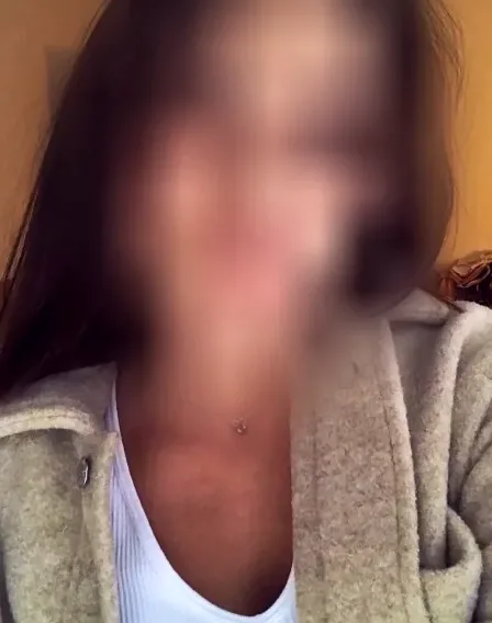 Emily, 28