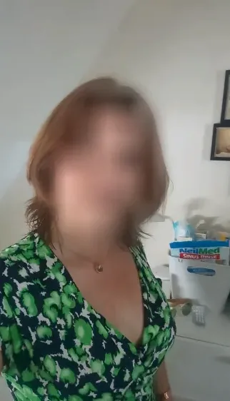 Hanna, 33