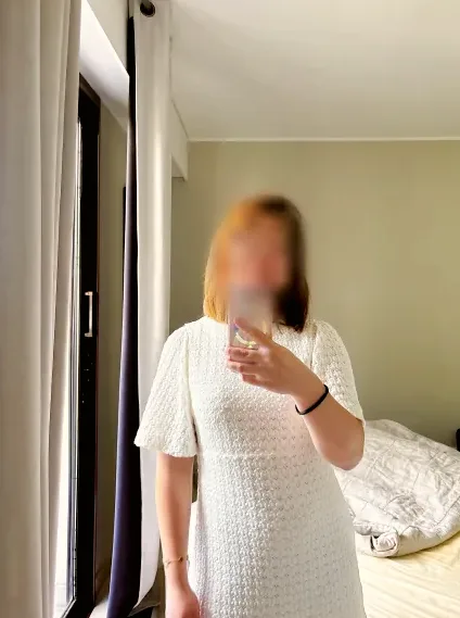 Julia, 30