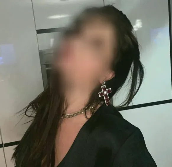 Sophie, 38
