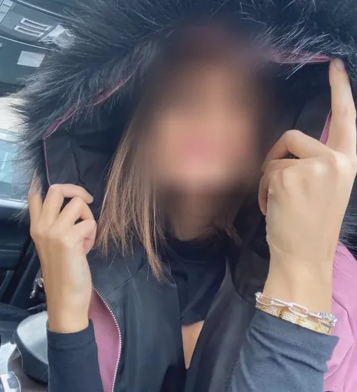 Valerie, 28